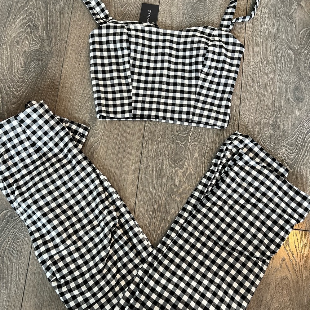 Dynamite checkered set